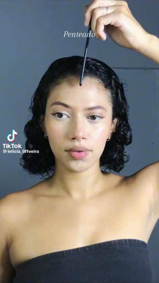 coupe moderne cheveux bouclés