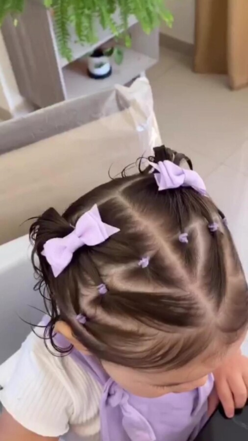 idées coiffure fillette courte