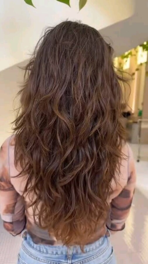 Cheveux ondulés coupe chic